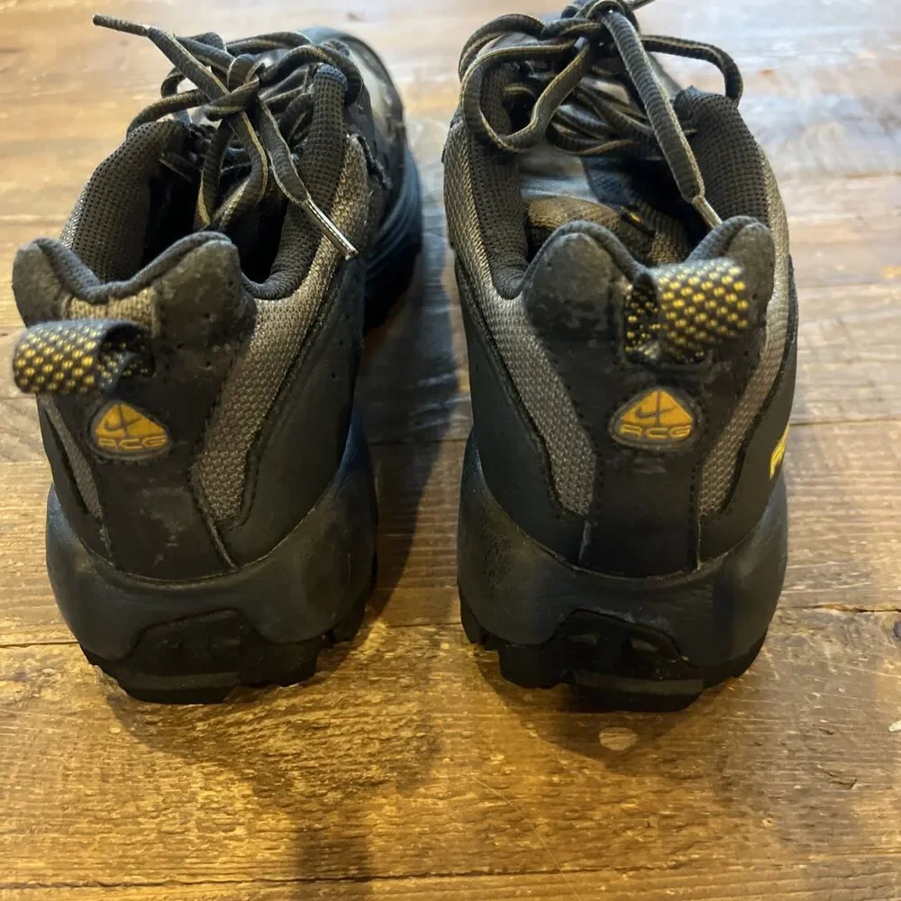 Nike ACG Vintage Air Trigo Mens Size 7.5 Brown Tan 306316 301 Hiking Boots Shoes
